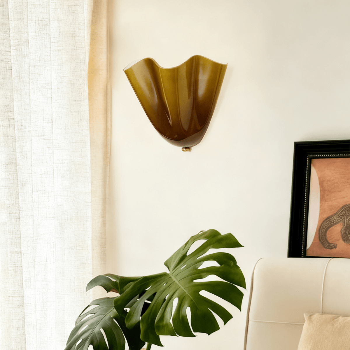 Artistic Wall Lights for Modern & Classic Interiors